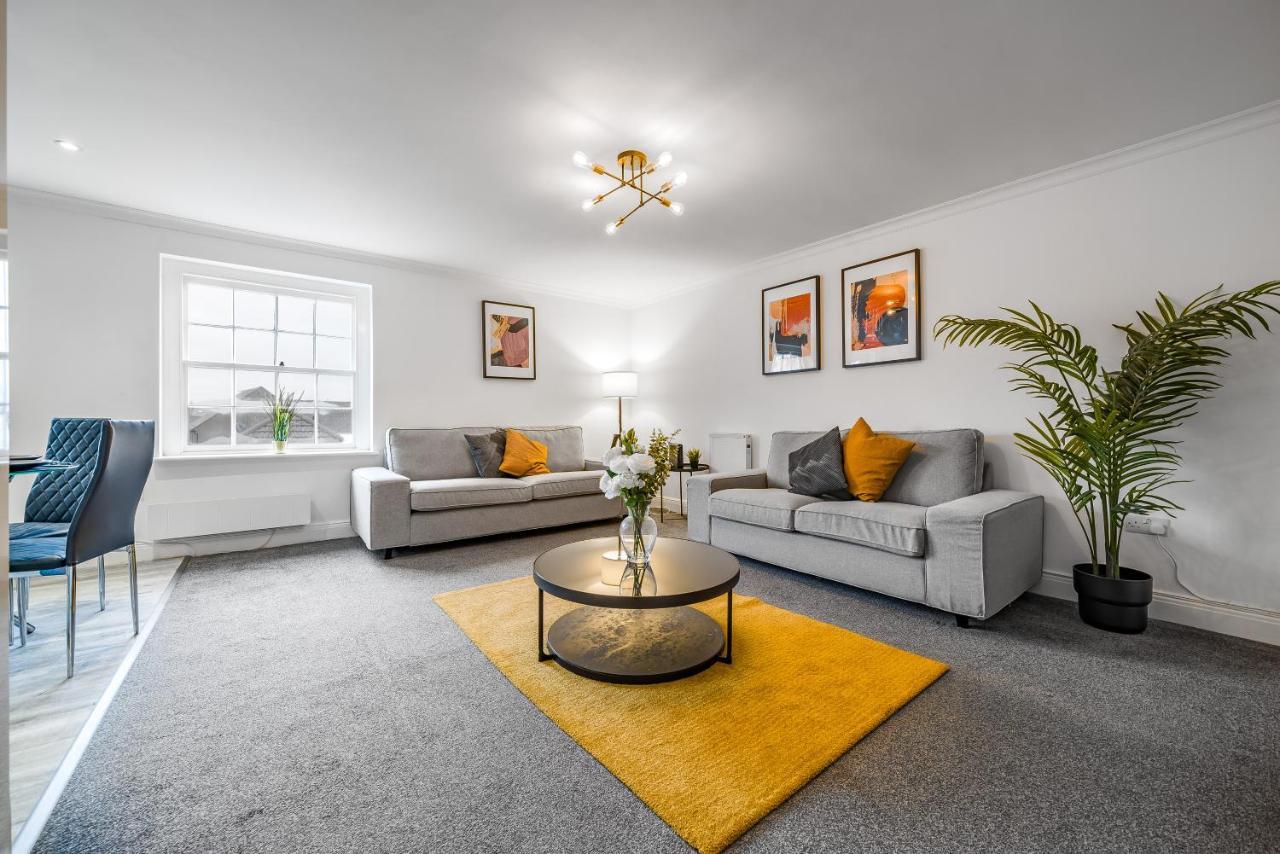 Modern, City Centre -2 Bedroom Apartments Reading Exterior photo